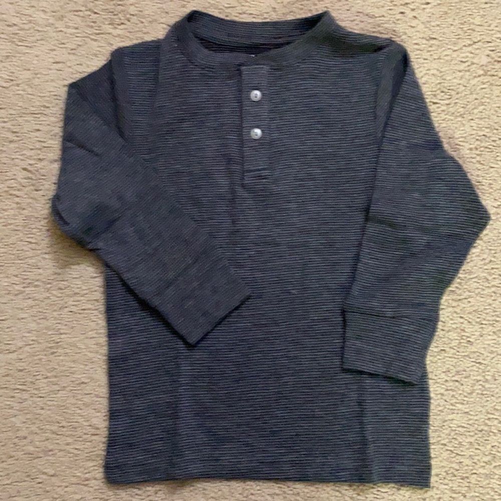Kids Size 4 Dark Gray Shirt